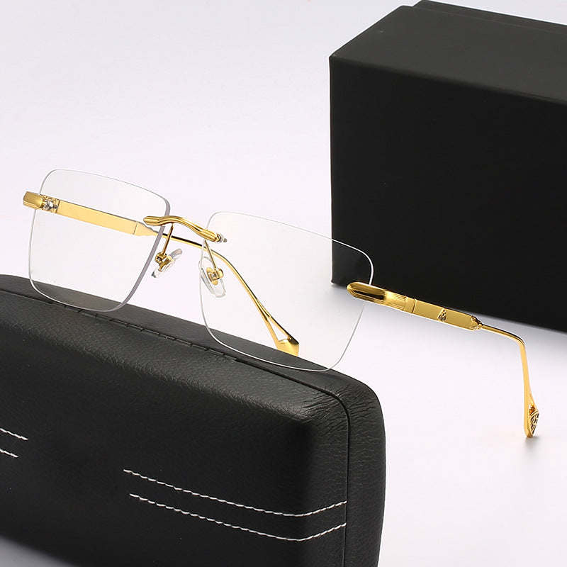 Women's fashionable square sunglasses with luxurious metal accents Bowlift