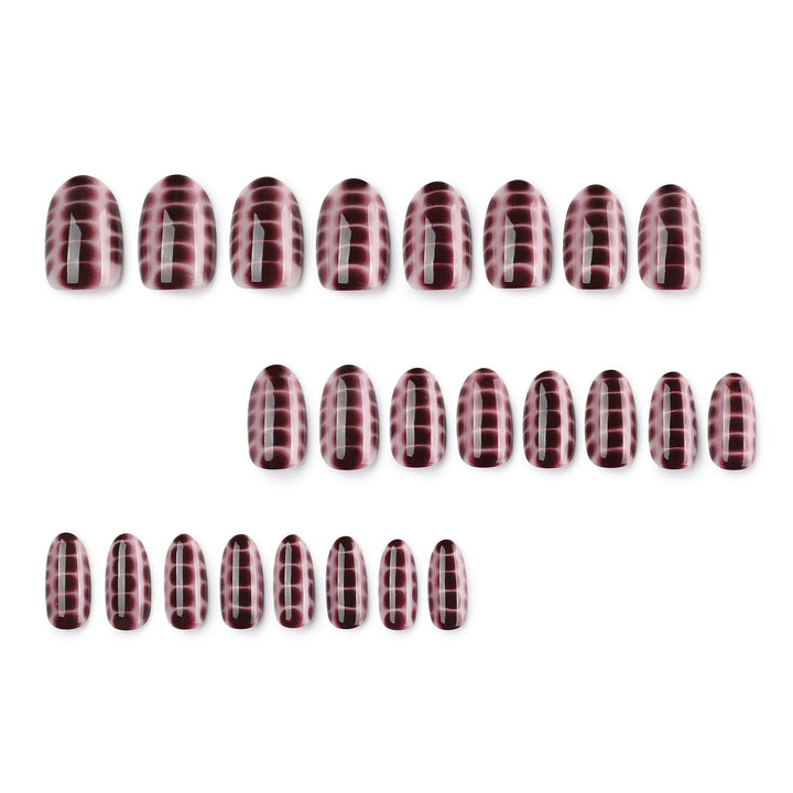 Artful nail art with snake motif Bowlift