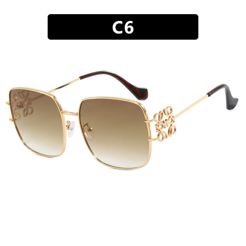 Ladies square sunglasses with delicate design and luxurious metal frame Bowlift