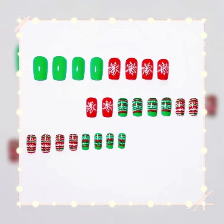Festive artificial nails with Christmas motifs Bowlift