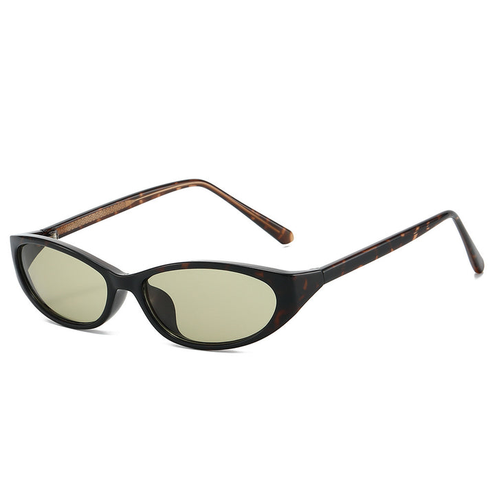 Cat-Eye Fashion Sunglasses with Decorative Accents Bowlift