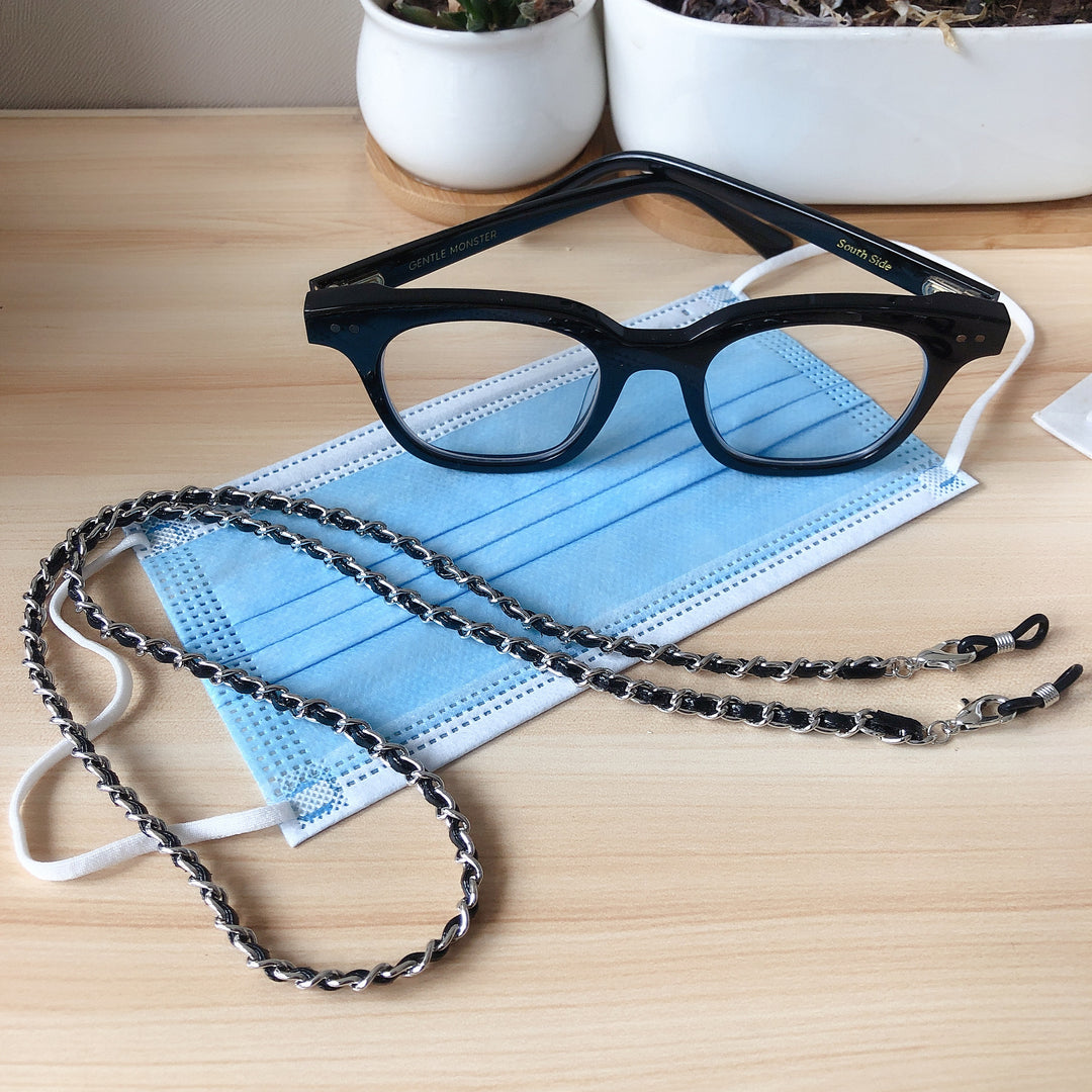 Chic Chunky Chain Eyewear Retainer Bowlift