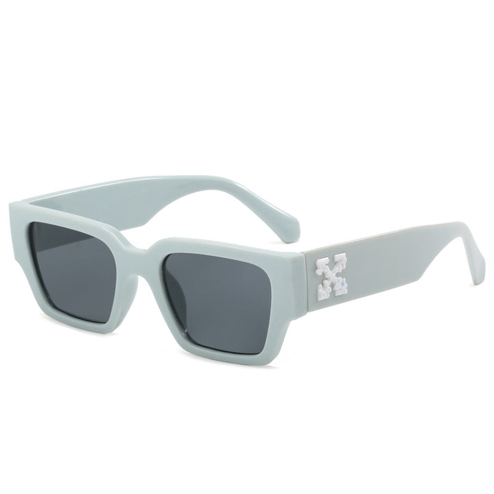 Women stylish oversized sunglasses with unique design Bowlift