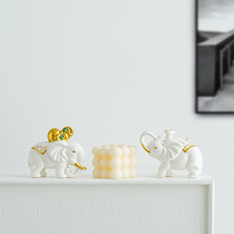 Elegant elephant figurine made of high-quality ceramic Bowlift