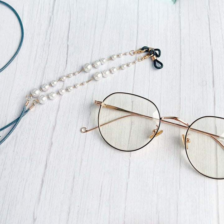 Pearl-Accented Eyewear Holder Chain Bowlift