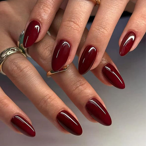 Elegant Nail Art in Modern Design Bowlift