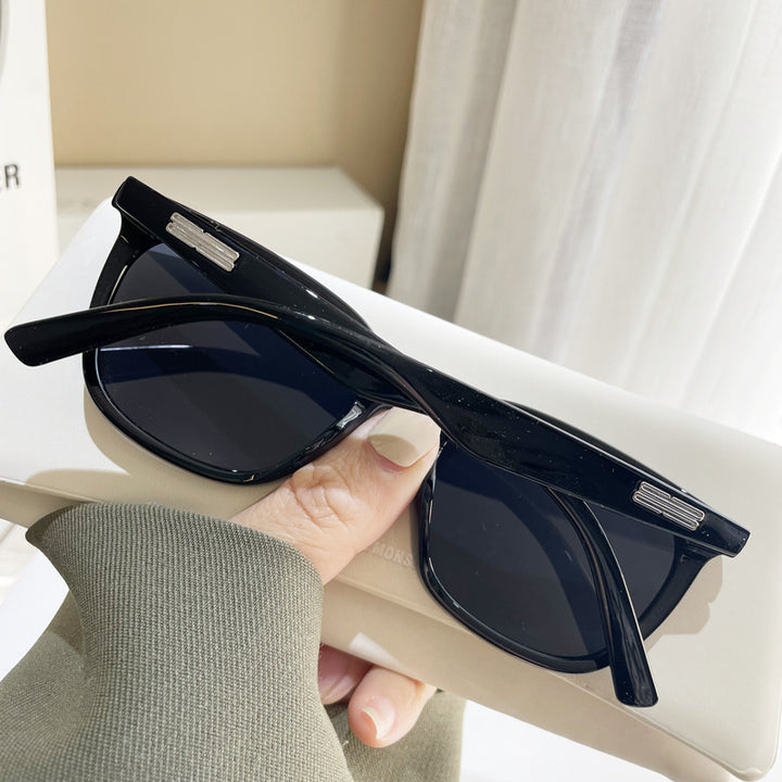 Women's oversized sunglasses in elegant tortoiseshell pattern Bowlift