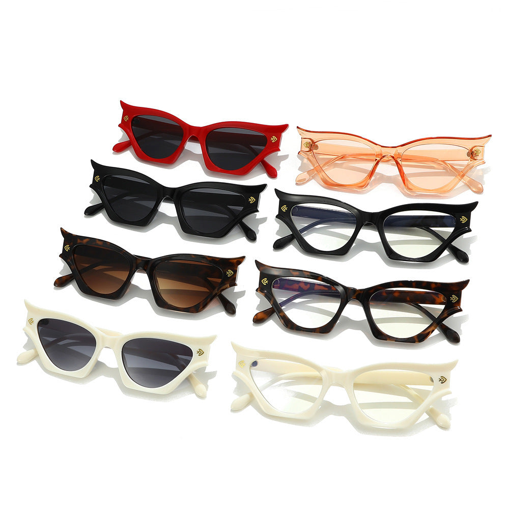 Avant-Garde Cat-Eye Sunglasses Bowlift