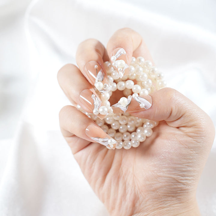Pearl Embellished Press-On Nail Set Bowlift