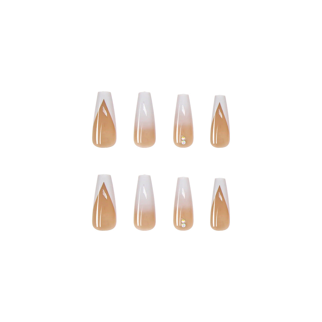 Elegant artificial nail tips with elegant contours Bowlift