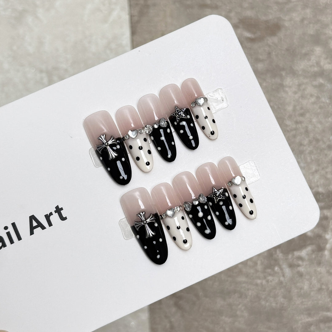 Decorative Animal Print Press-On Nail Set Bowlift