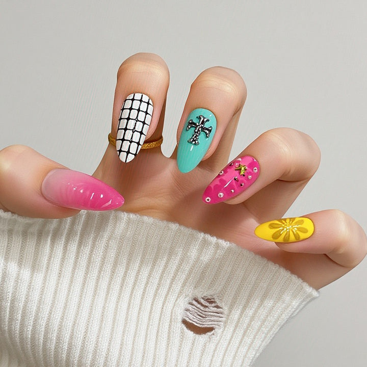 Elegant Artificial Nails with Botanical Designs Bowlift
