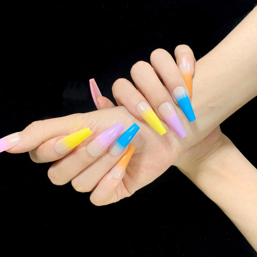 Nail extensions Bowlift