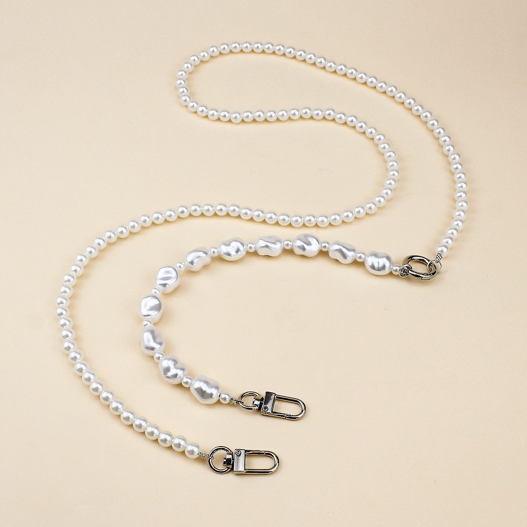 Heart-Designed Beaded Eyewear Chain Bowlift