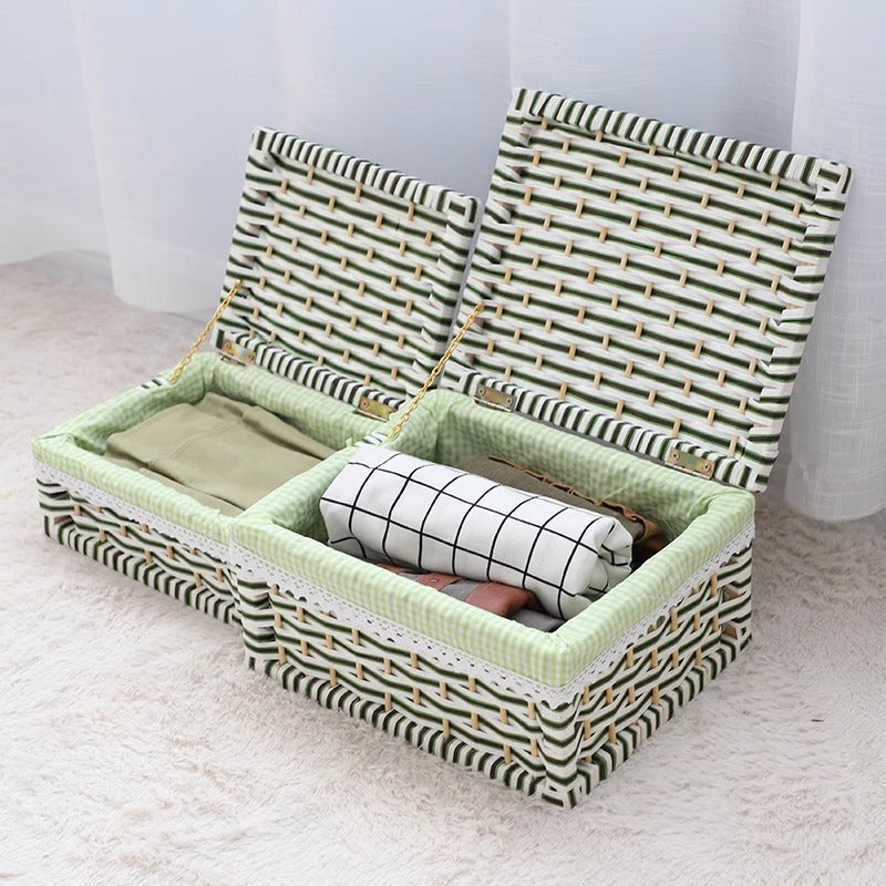 Rustic toy basket with checked pattern Bowlift