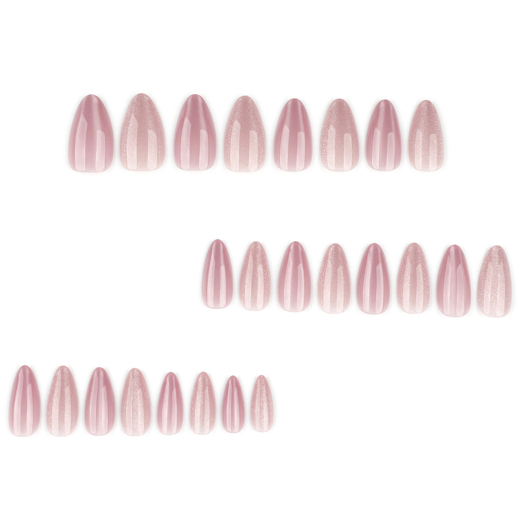 Glamorous artificial nails with glitter and pearlescent effect Bowlift