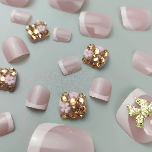 Nail art set with glamorous 3D flowers and bow decorations Bowlift