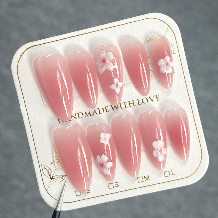 Artificial nail art with floral design Bowlift