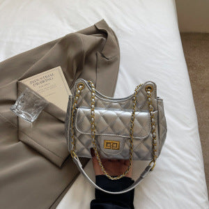 Quilted Chain-Detail Handbag Bowlift