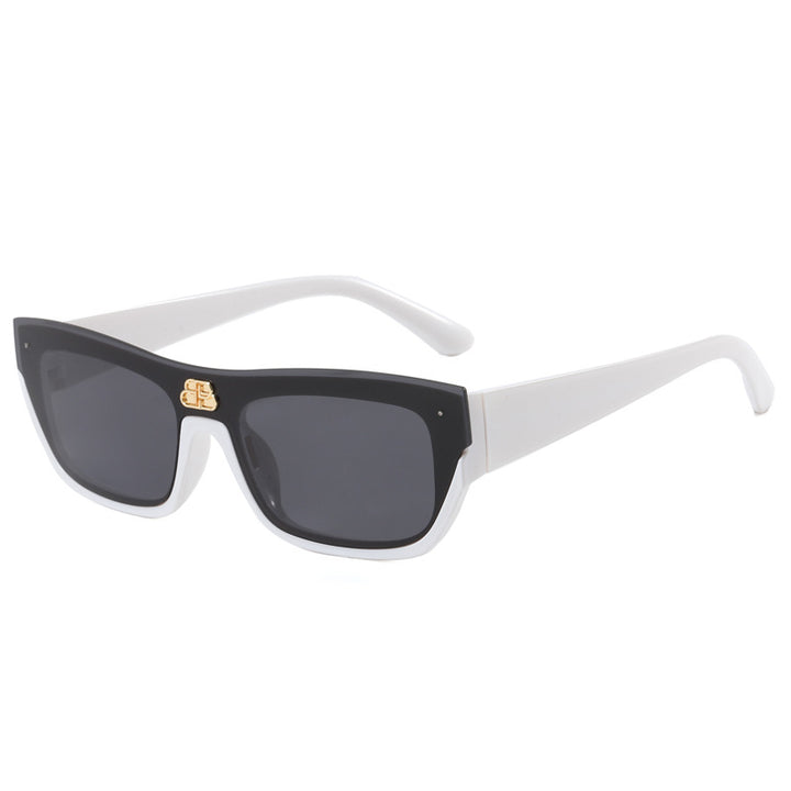 Women's fashionable oversized sunglasses with striking design Bowlift