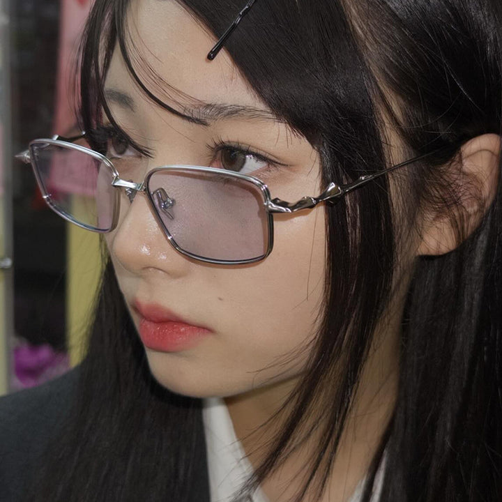 Women's fashionable square sunglasses in unique design Bowlift