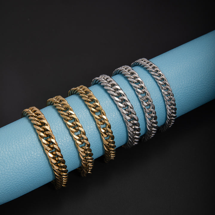 Chunky Metallic Curb Chain Necklace Bowlift