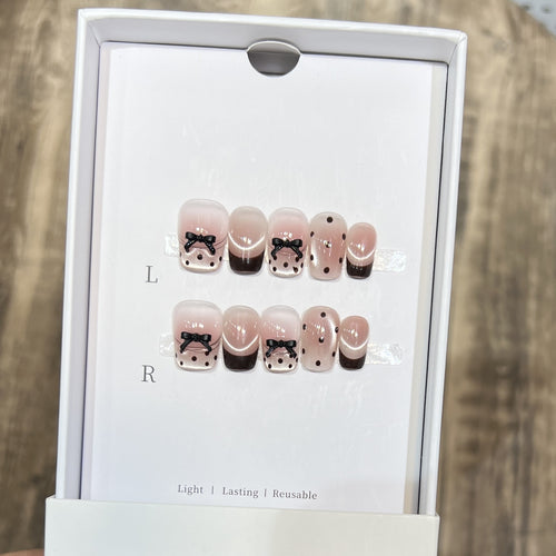 Whimsical Press-On Nail Art Set Bowlift