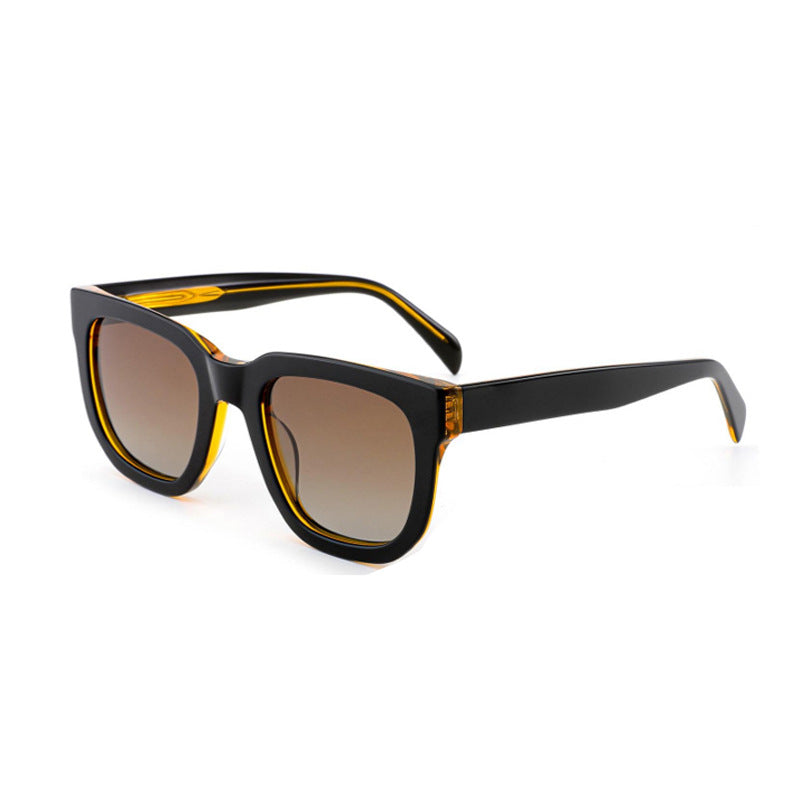 Ladies' fashionable sunglasses with a sturdy plastic frame and brown lenses Bowlift