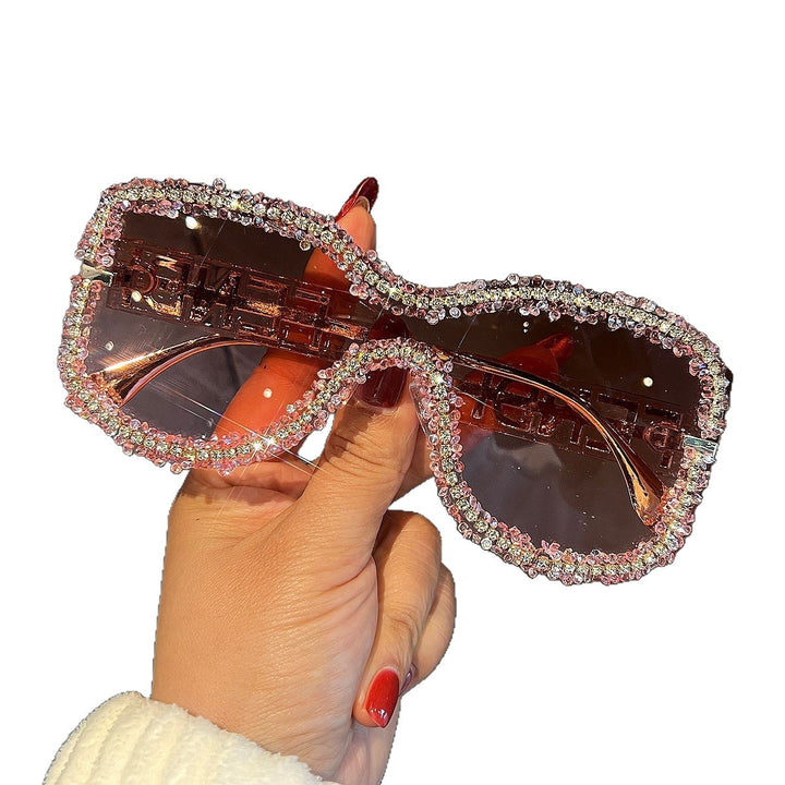 Women's Glamorous Sunglasses with Striking Crystal Frame Bowlift