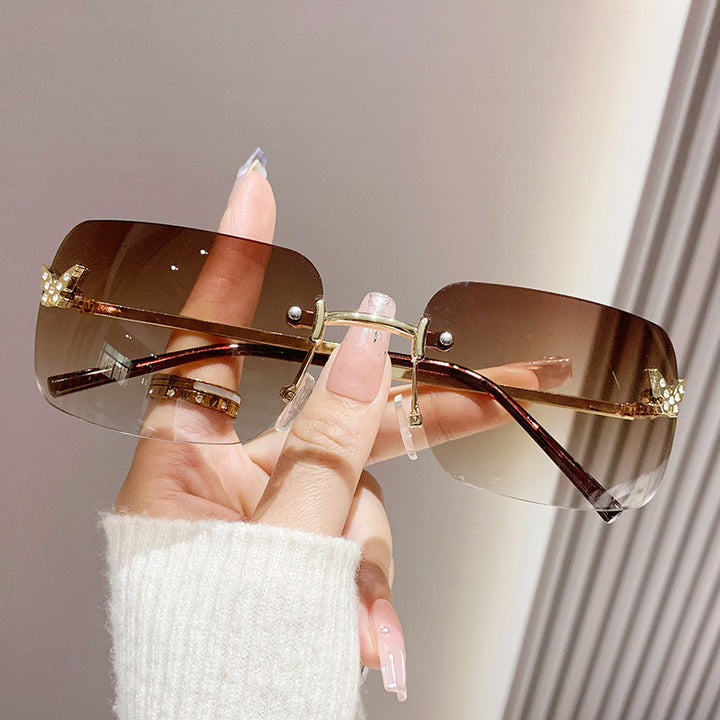 Women elegant oversized sunglasses with woven golden frame Bowlift