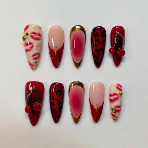 Artistic Kiss-Themed Press-On Nail Art Bowlift