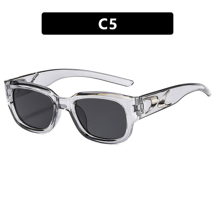 Women's sunglasses in fashionable retro design with stylish accents Bowlift