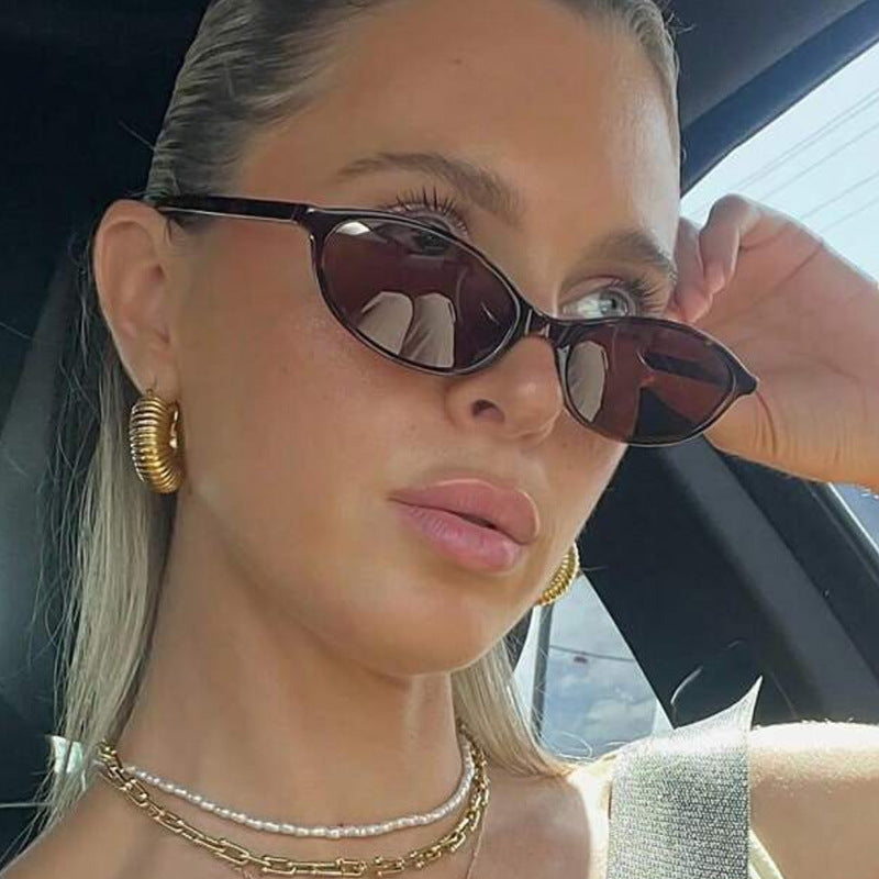 Women oval-shaped sunglasses with transparent frame and UV protection Bowlift