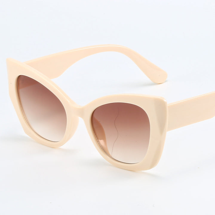 Ladies Fashion Cat-Eye Sunglasses with Elegant Design Bowlift