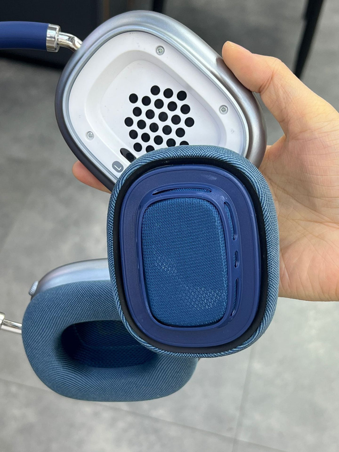 Wireless Over-Ear Headphones Bowlift