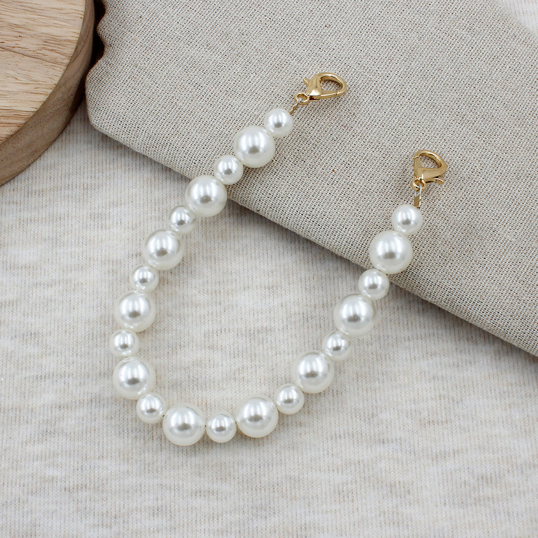 Elegant Pearl Accessory Bowlift