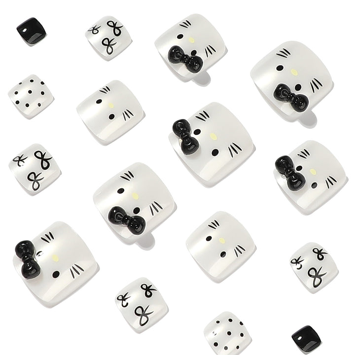 Artful toenail art with cute animal design Bowlift