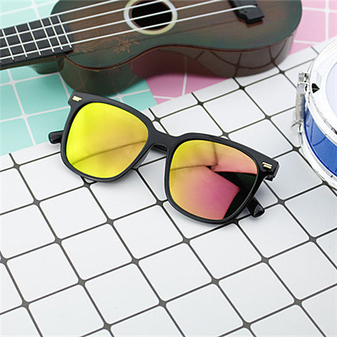 Women's fashionable oversized sunglasses with square frame and UV protection Bowlift