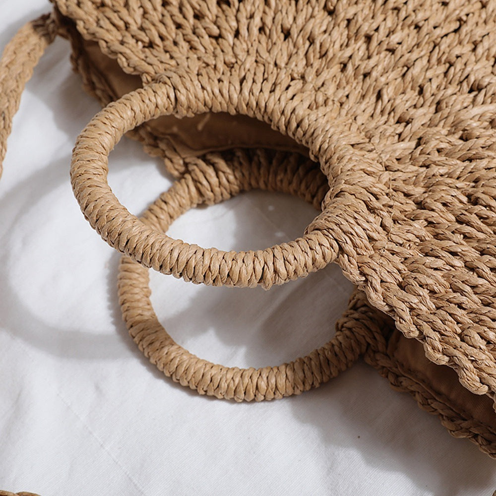 Handcrafted straw bag Bowlift