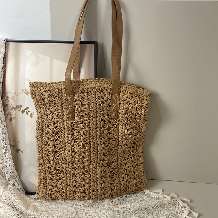 Handcrafted basket bag with unique circular pattern Bowlift