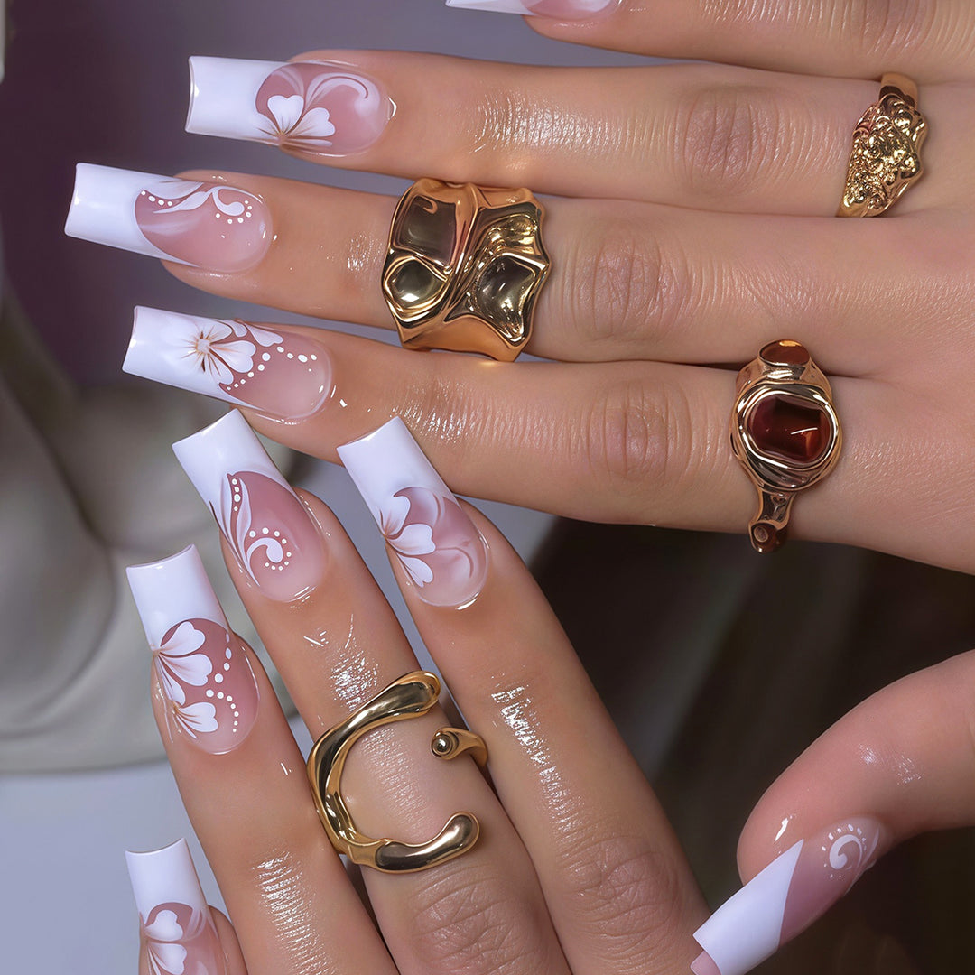 Floral Accent Press-On Nail Art Set Bowlift