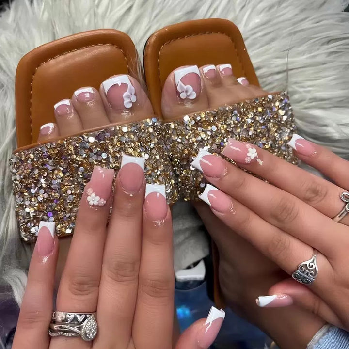 Elegant French Tip Press-On Nail Art Set Bowlift