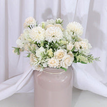 Decorative artificial flower bouquet Bowlift