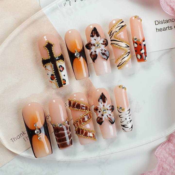 Creative Nail Art Set with Stylish Designs Bowlift
