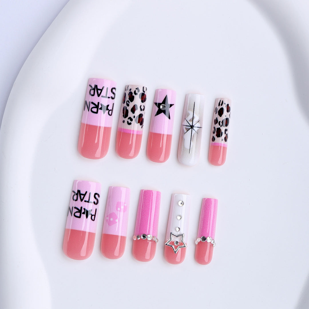Artificial nails with creative designs and elegant accents Bowlift