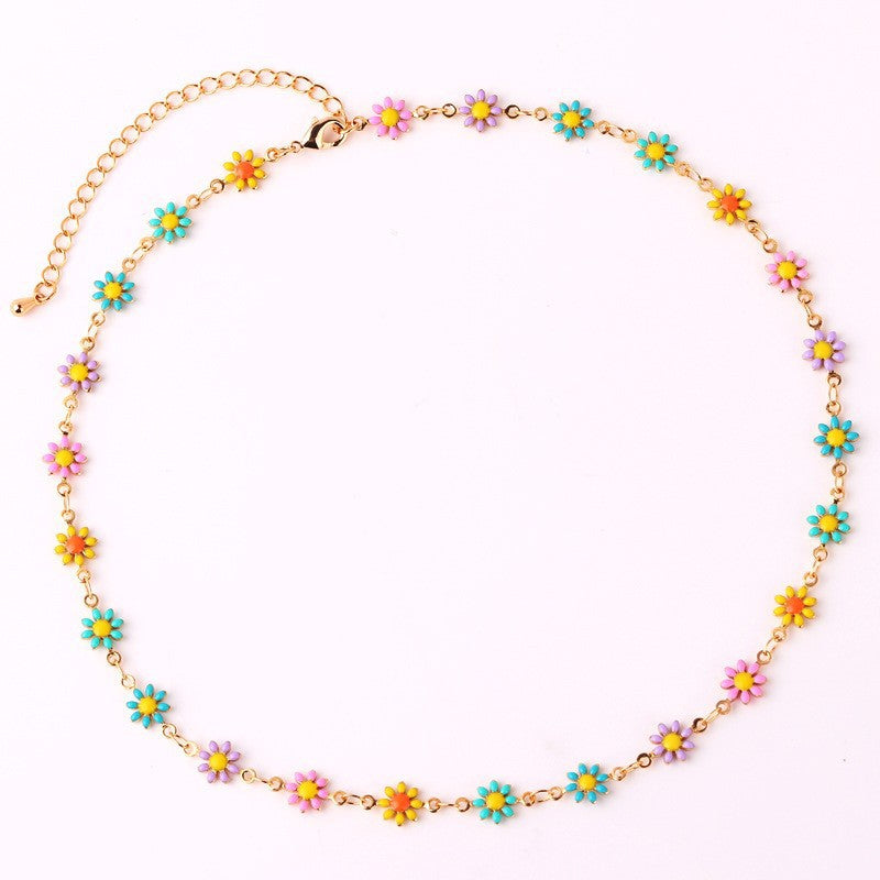 Floral Daisy Chain Necklace Bowlift