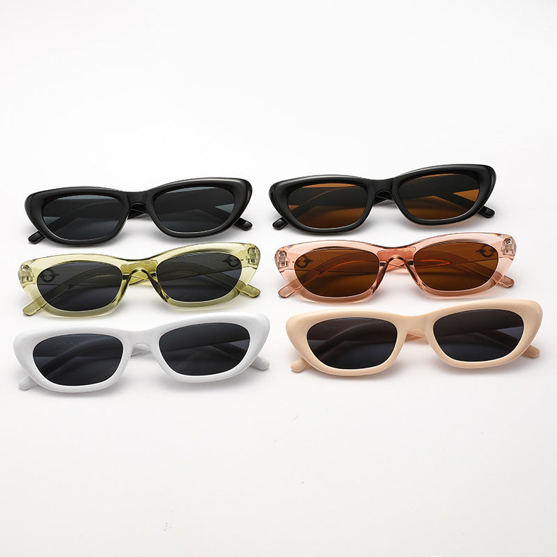 Women's Cat-Eye Sunglasses with Elegant Transparent Frame and UV Protection Bowlift