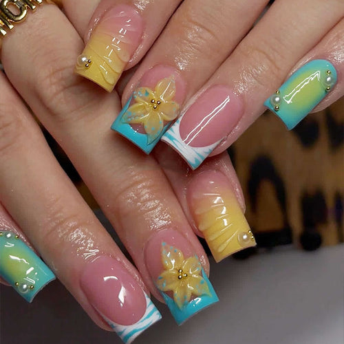Artistic Press-On Nail Tips Bowlift