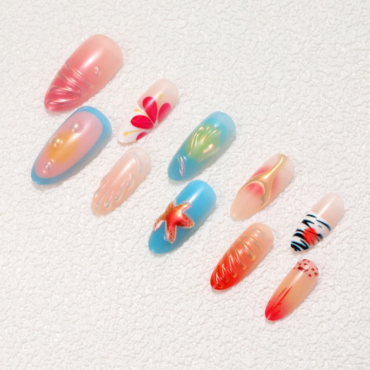 Artistic nail tips with maritime motifs Bowlift