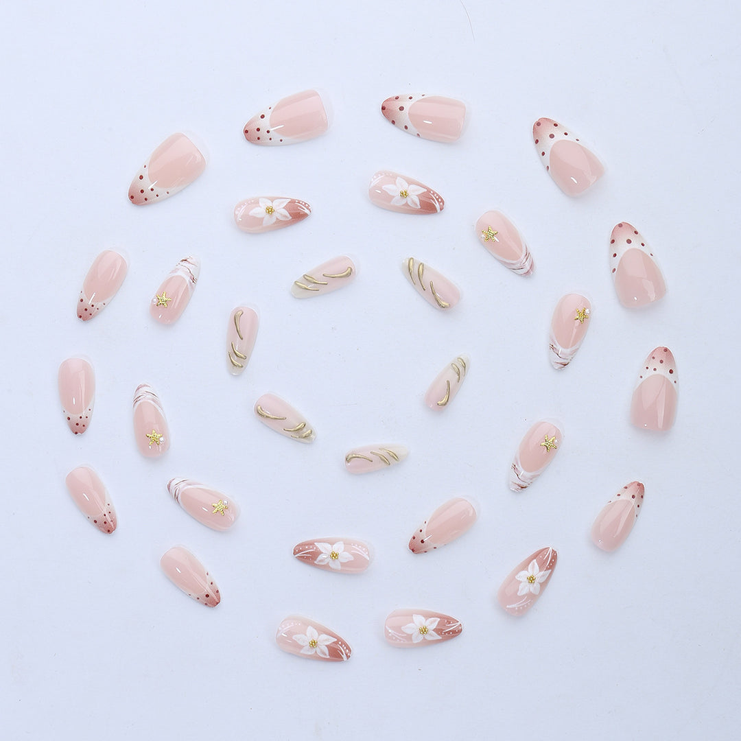 Artificial nail set with floral and elegant details Bowlift